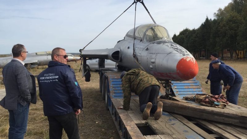 Самолет Л-29 передан в центр подготовки допризывной молодежи.