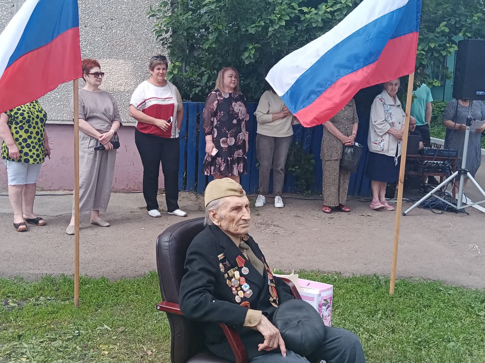 16.06.2022 года сотрудниками ДОСААФ Тамбовской области было принято участие в праздновании 100 летнего юбилея ветерана Великой Отечественной войны Ермолаева  М.В.