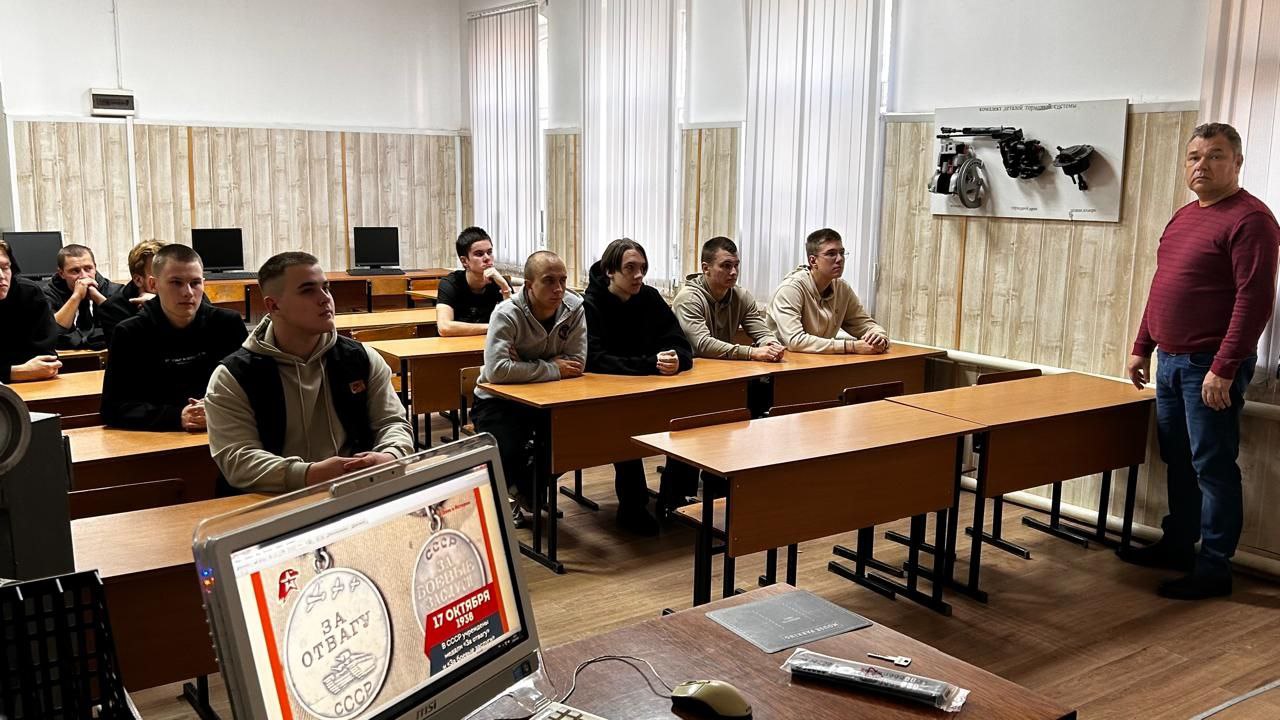 Беседа на тему: Первые солдатские медали в СССР. Указ об утверждении медали За отвагу и Боевые заслуги.